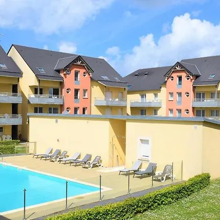 酒店 阿多尼斯格兰营地公寓 - 德索拉岛住宅 3*