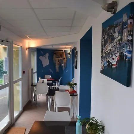 酒店 阿多尼斯格兰营地公寓 - 德索拉岛住宅 格朗德康迈西