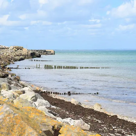 酒店 阿多尼斯格兰营地公寓 - 德索拉岛住宅 3*