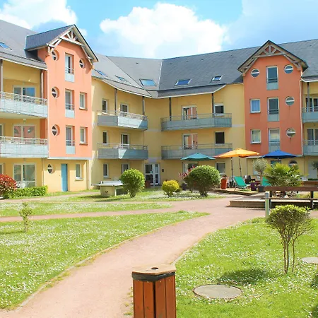 酒店 阿多尼斯格兰营地公寓 - 德索拉岛住宅 格朗德康迈西