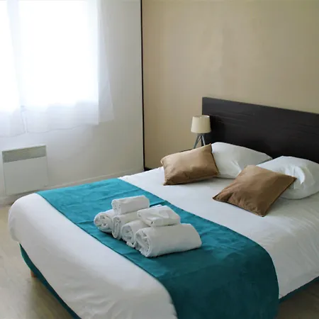 阿多尼斯格兰营地公寓 - 德索拉岛住宅 酒店 3*