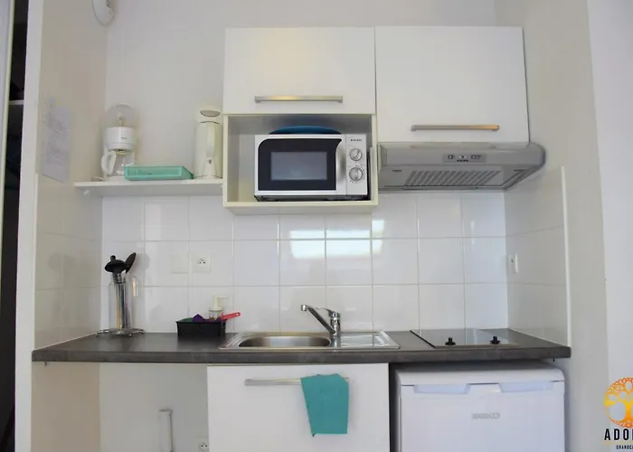 Adonis - Les Isles De Sola 3*