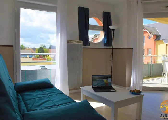 Hotel Adonis - Les Isles De Sola