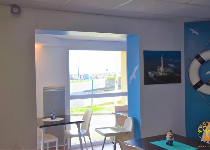 Hotel Adonis - Les Isles De Sola 3*