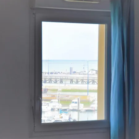 Hotel Adonis - Résidence Les Isles De Sola