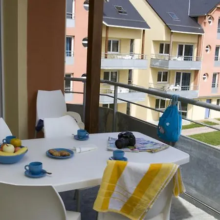 Adonis - Les Isles De Sola Hotel