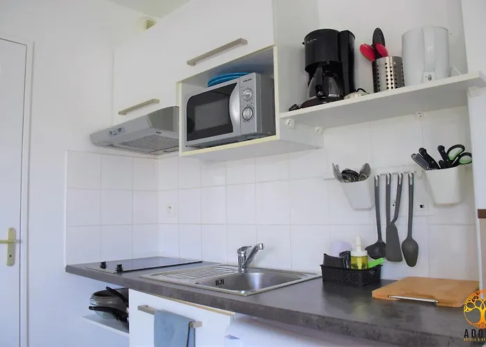 Adonis - Les Isles De Sola Grandcamp-Maisy