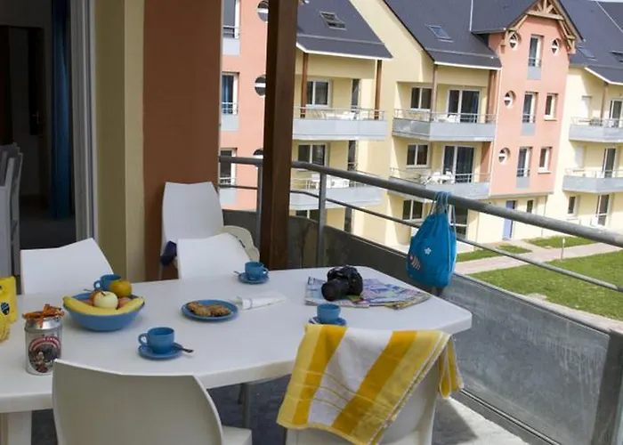 Adonis - Les Isles De Sola Hotel