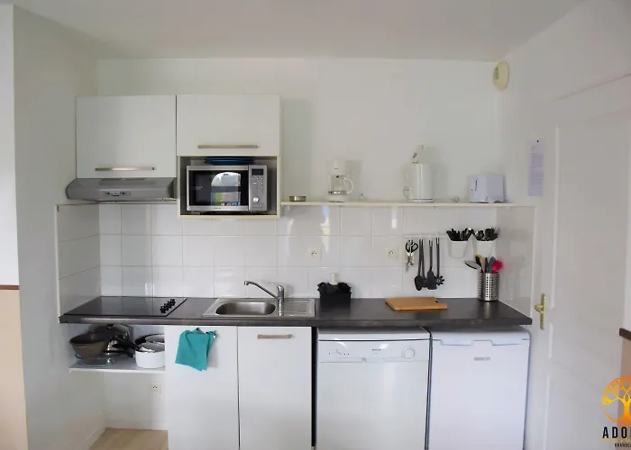 Adonis - Les Isles De Sola Grandcamp-Maisy